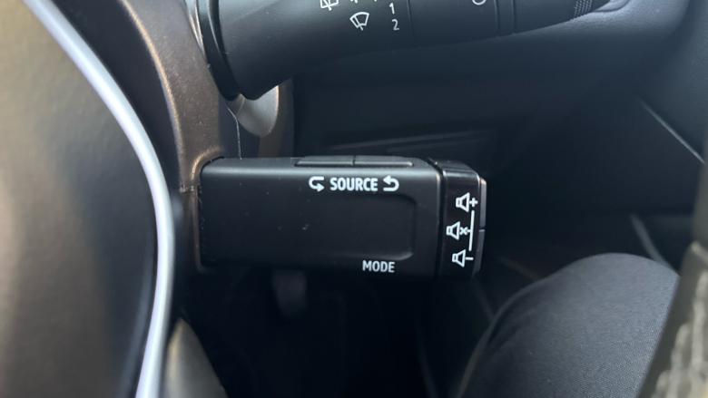 Renault Captur 1.0 TCE 90 Techno 5dr Petrol Hatchback